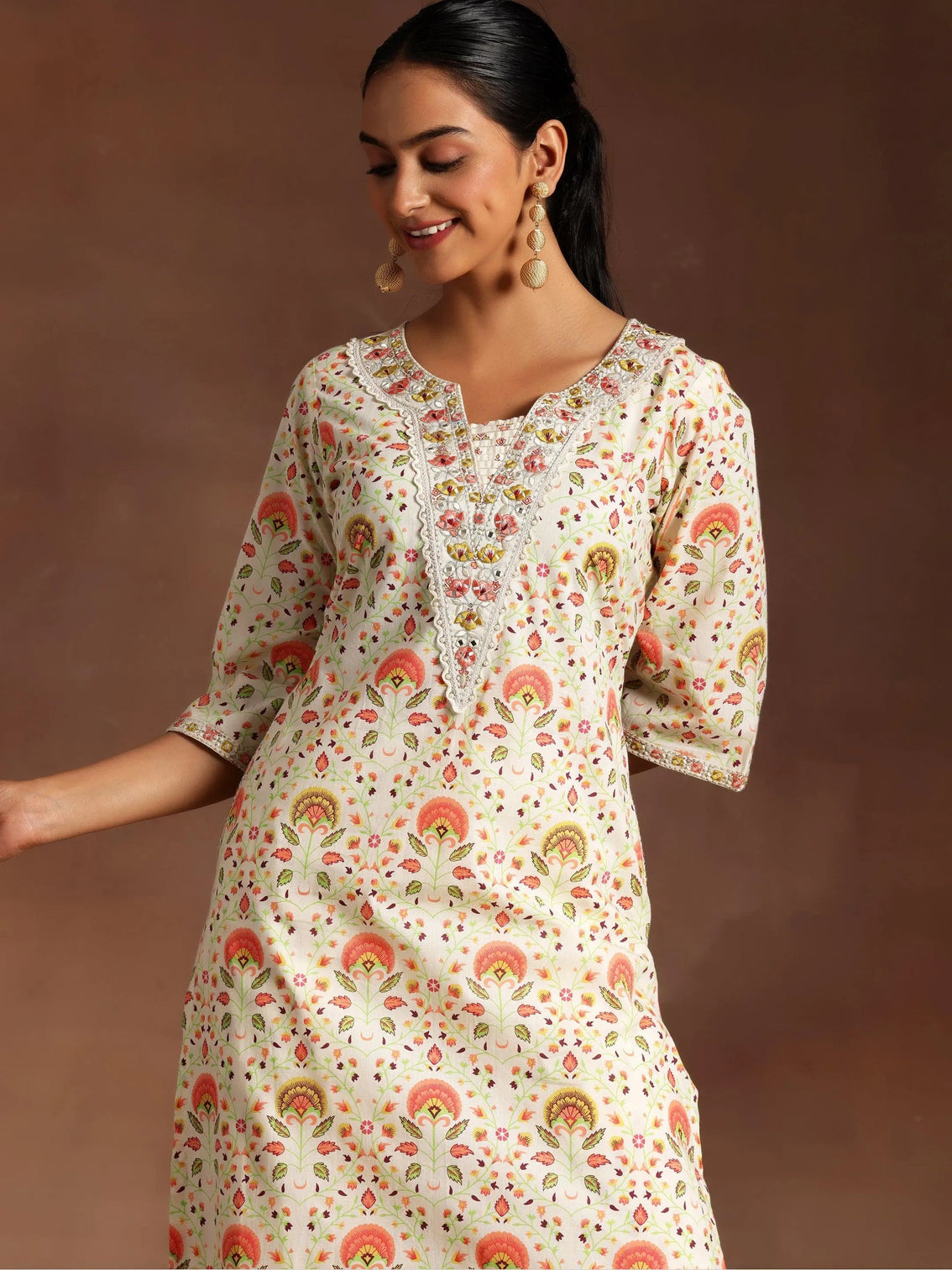 Mameraa Off White Printed Cotton Straight Kurta Set
