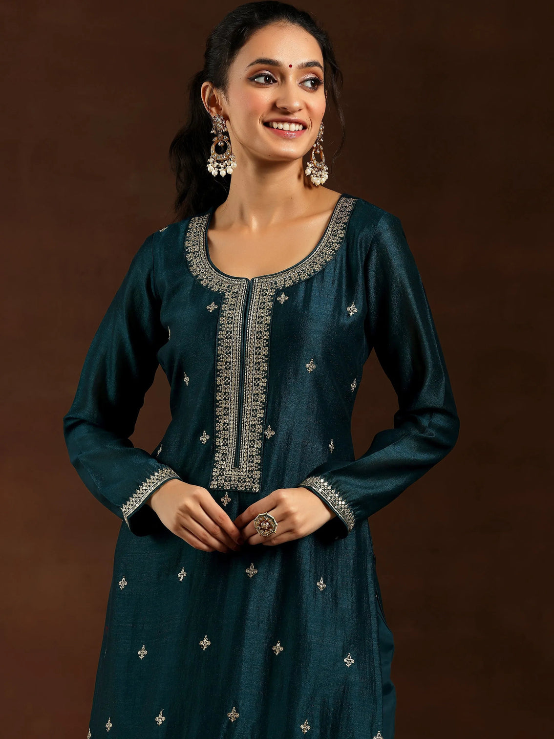 Mameraa Teal Embroidered Silk Blend Straight Suit With Dupatta
