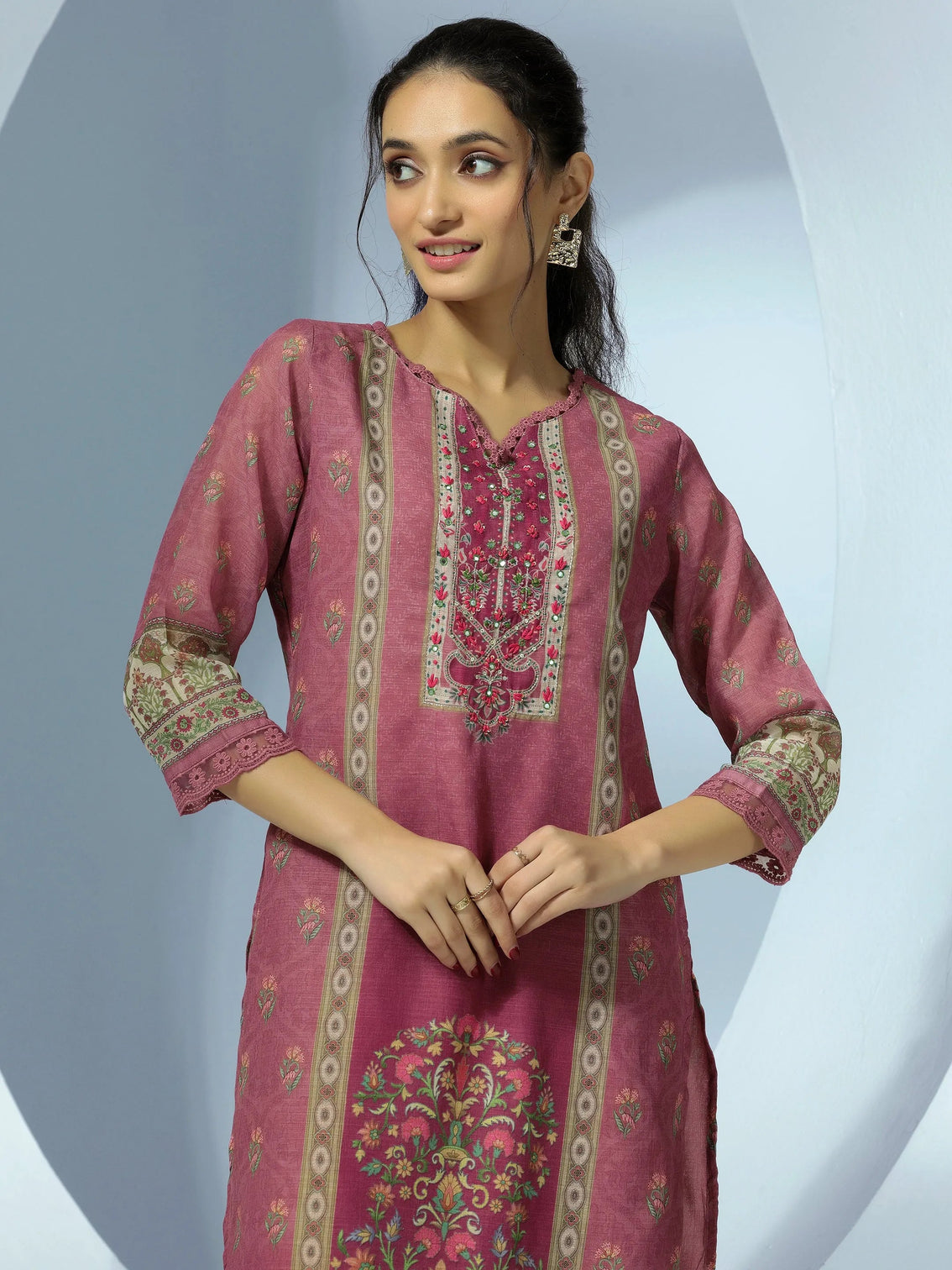 Mameraa Mauve Printed Cotton Blend Straight Suit With Dupatta