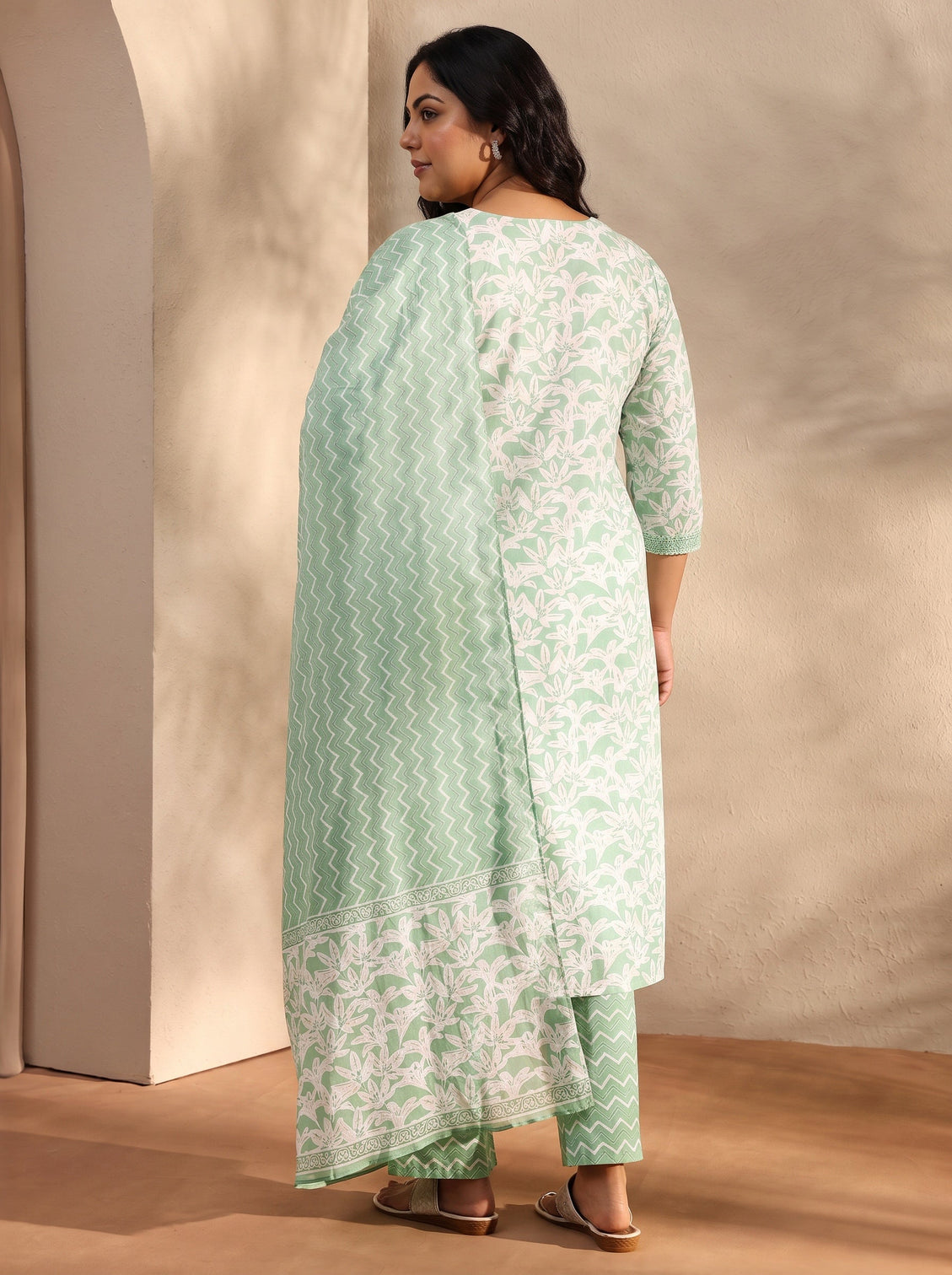 Plus Size Green Floral Printed Cotton Straight Suit Set With Dupatta