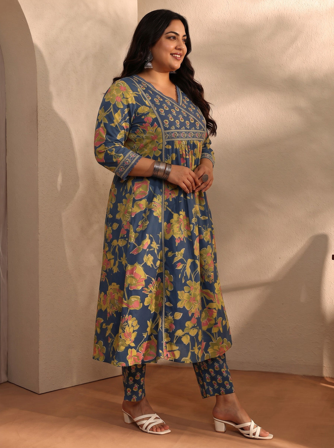 Plus Size Blue Floral Printed Cotton Blend A-Line Suit Set With Dupatta