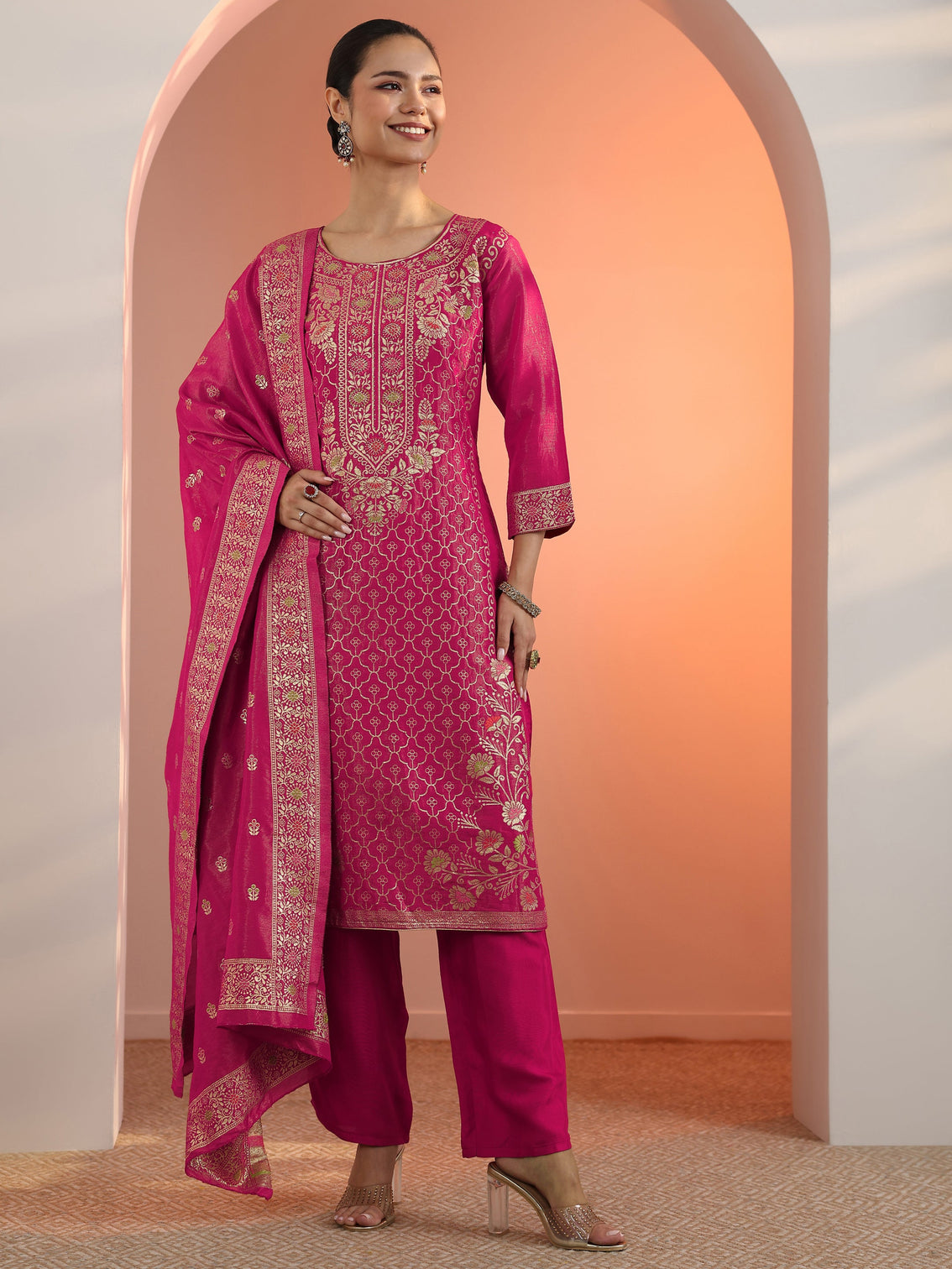 Mameraa Pink Embellished Silk Blend Straight Suit Set With Dupatta