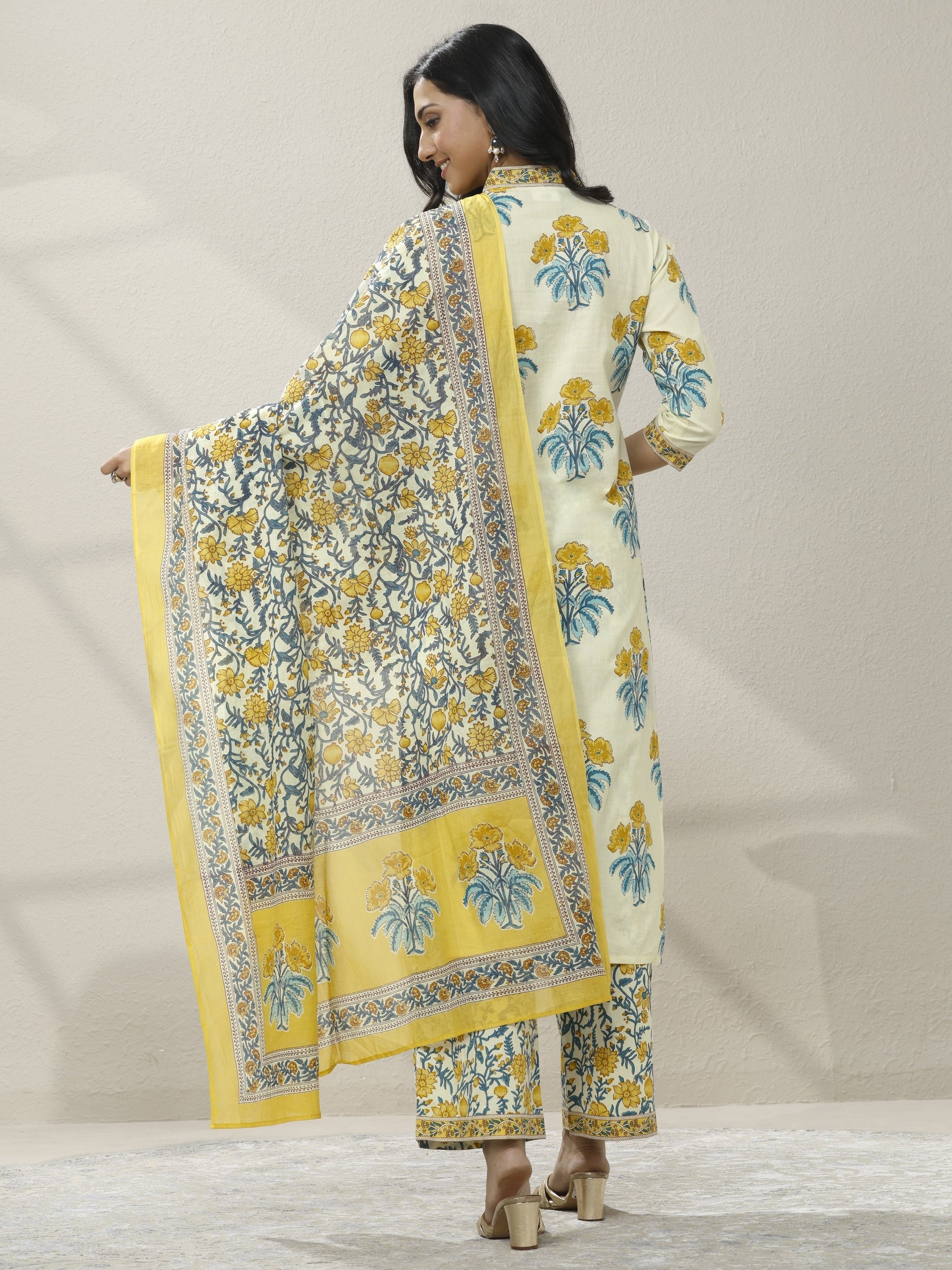 Libas Off white Printed Cotton Straight Suit Set With Dupatta