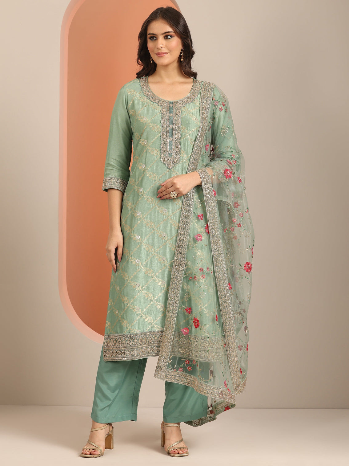 Mameraa Green Woven Design Silk Blend Straight Suit Set With Dupatta