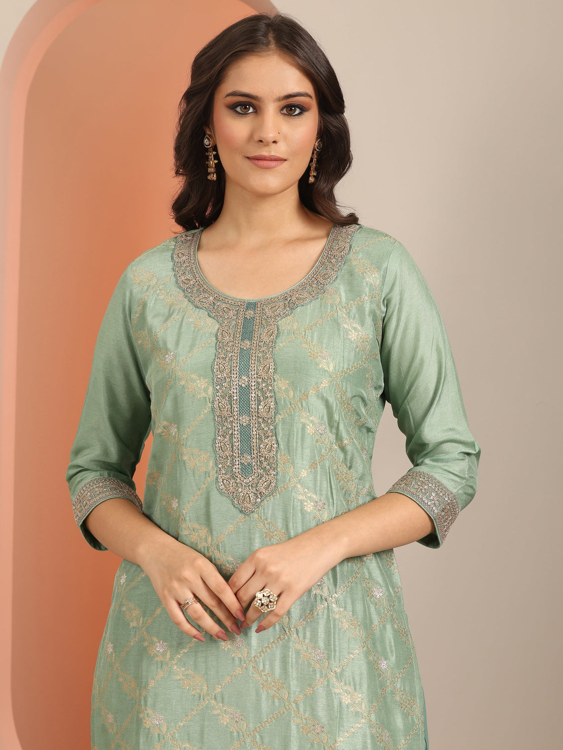Mameraa Green Woven Design Silk Blend Straight Suit Set With Dupatta