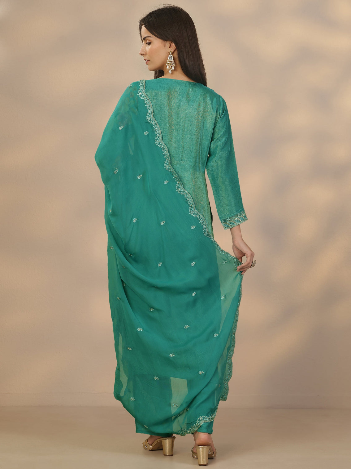 Mameraa Blue Printed Crepe Straight Suit Set With Dupatta