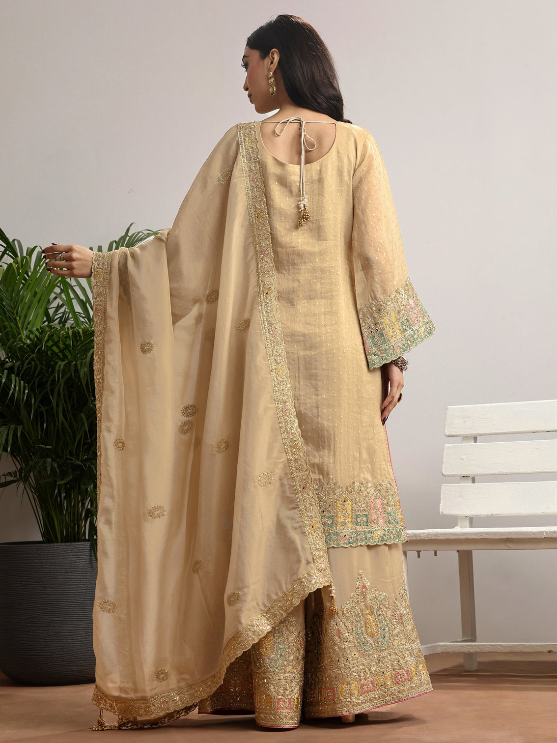 Mameraa Art Gold Embroidered Silk blend Suit Set With Dupatta
