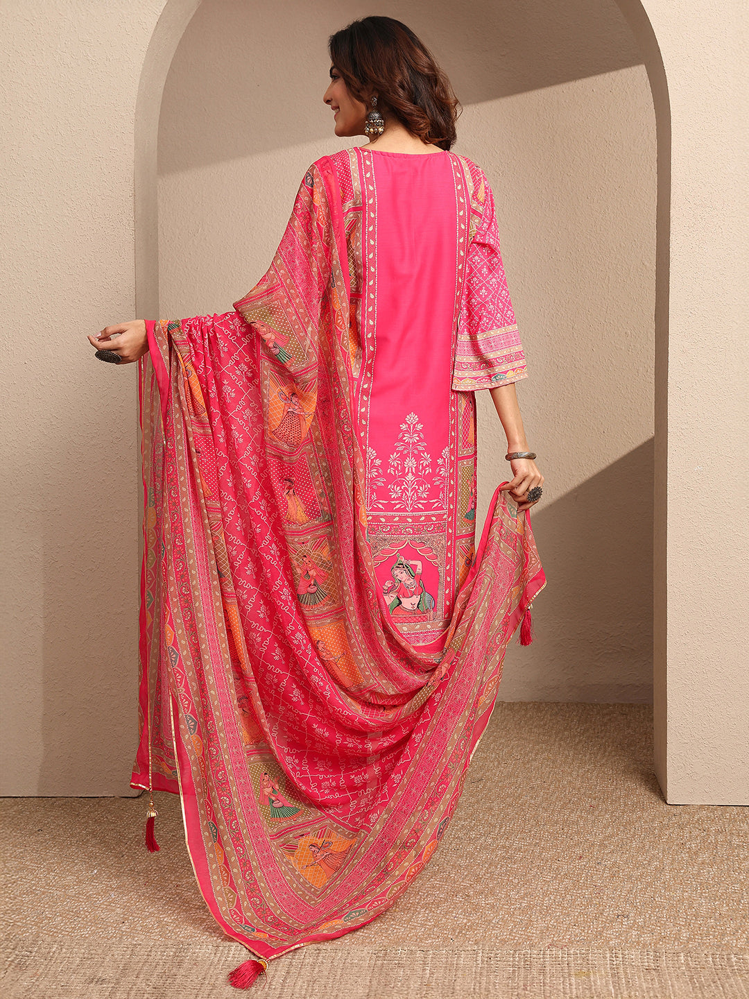 Mameraa Pink Printed Silk blend Straight Suit Set With Dupatta