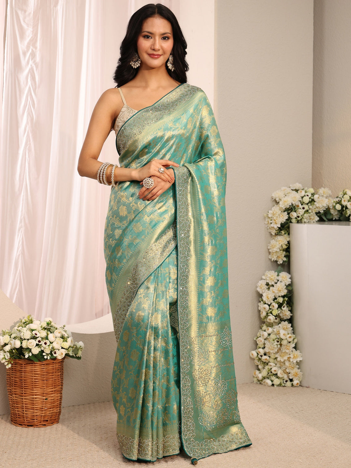 Mameraa Art Blue Floral Woven Design Silk Blend Saree With Unstitched Blouse Piece