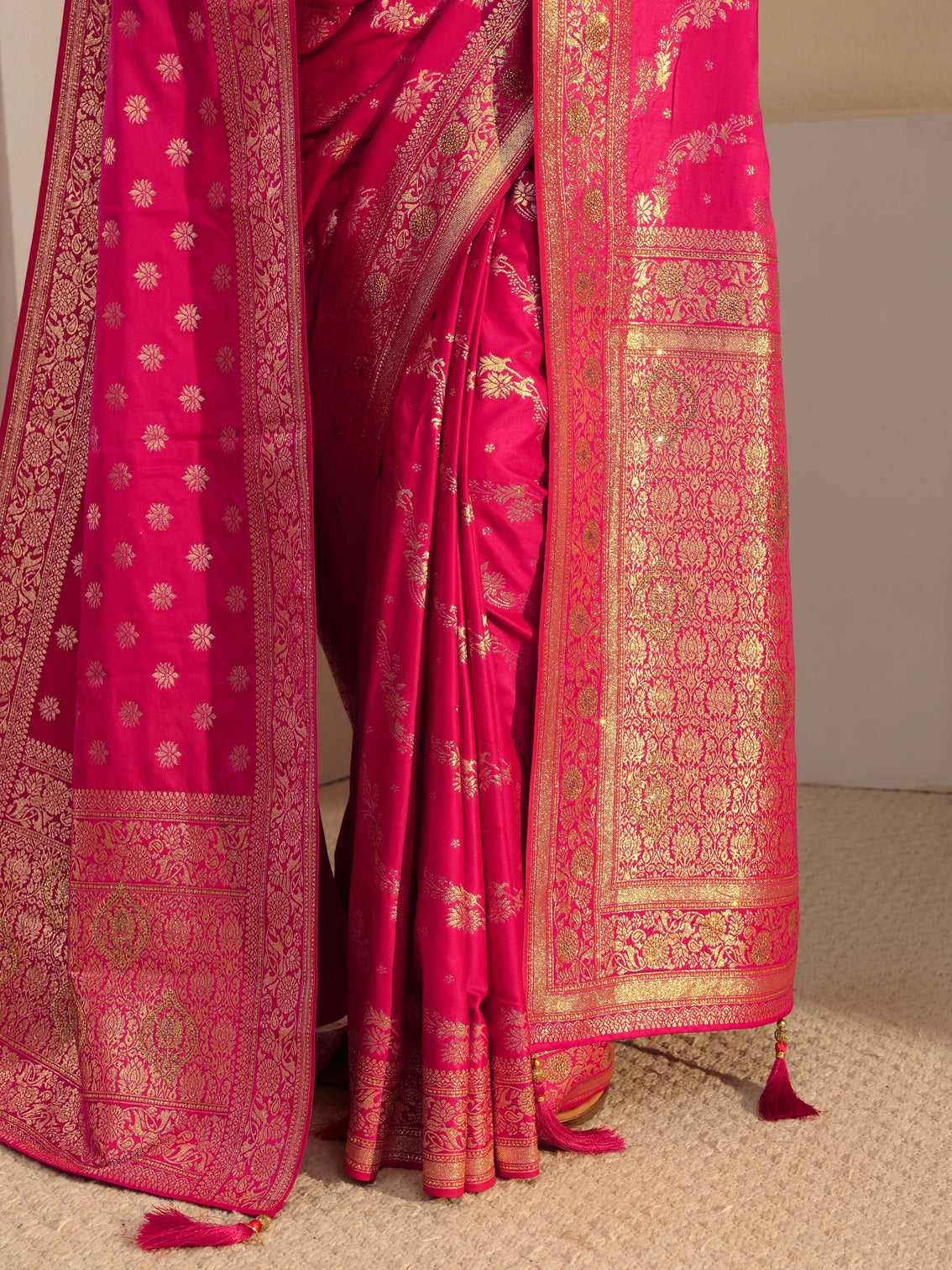 Mameraa Pink Banarasi Satin Saree With Unstiched Blouse Piece And Dupatta
