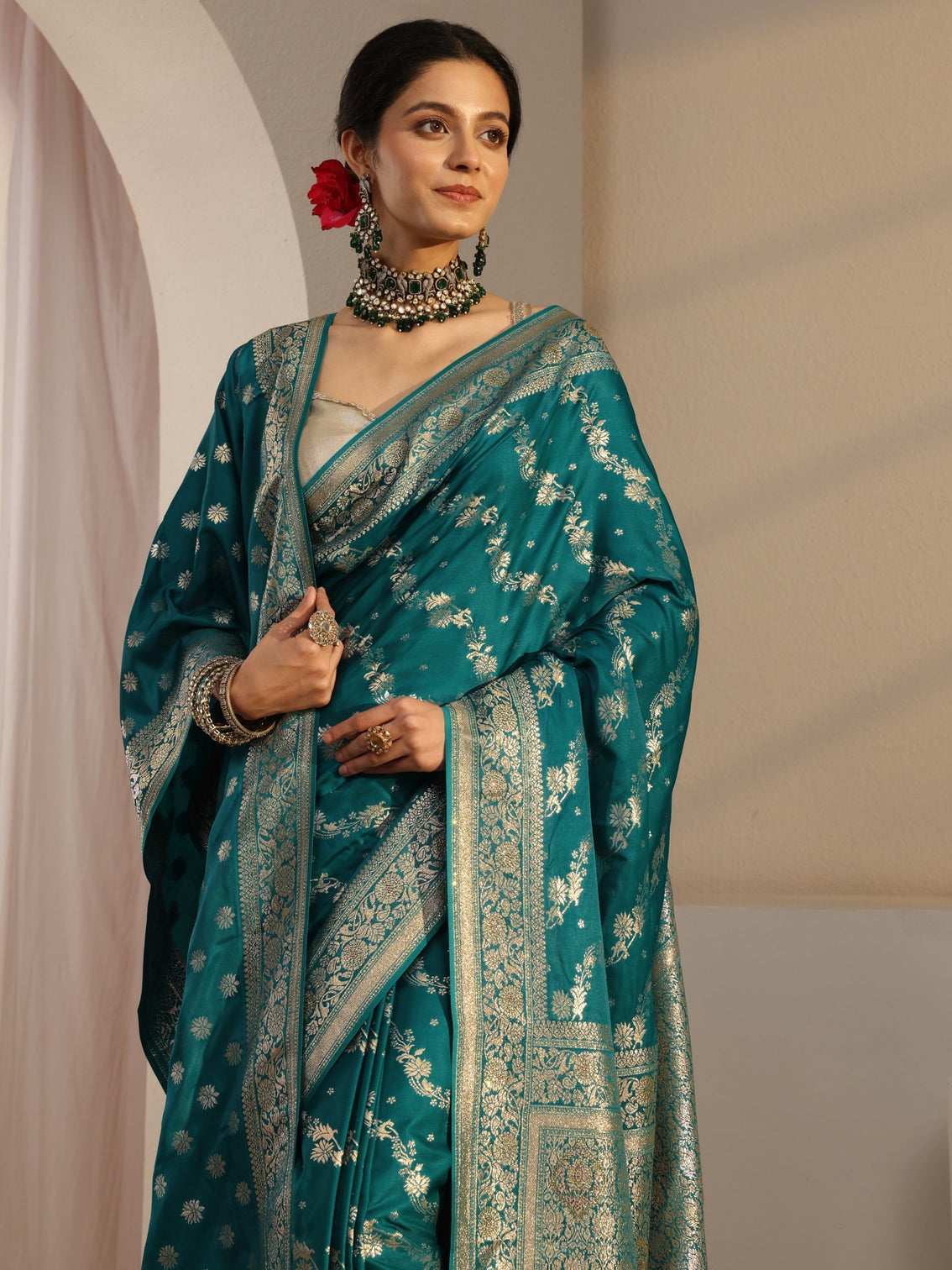 Mameraa Green Banarasi Satin Saree With Unstiched Blouse Piece And Dupatta