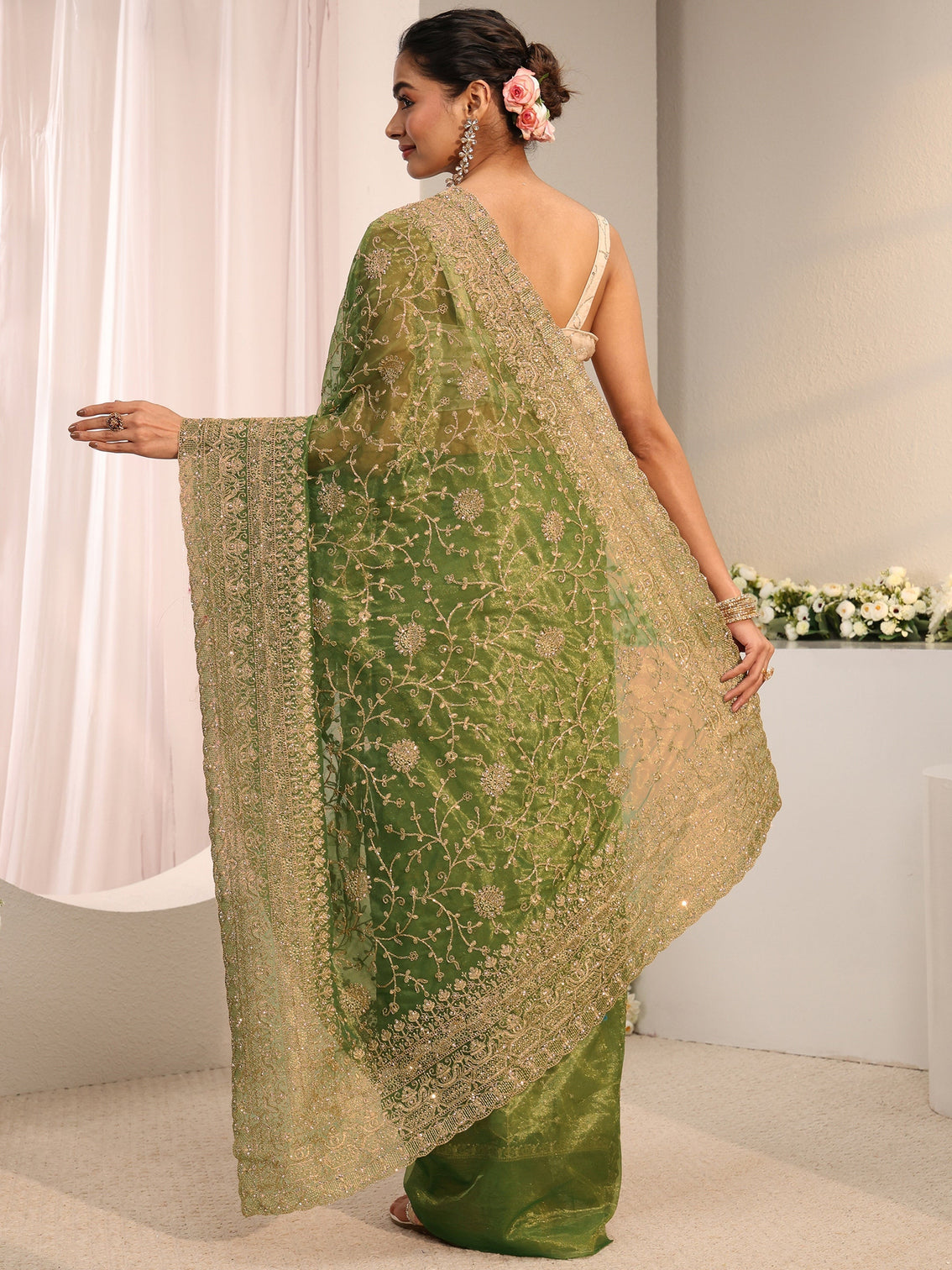 Mameraa Green Floral Embellished Net Saree With Unstitched Blouse Piece