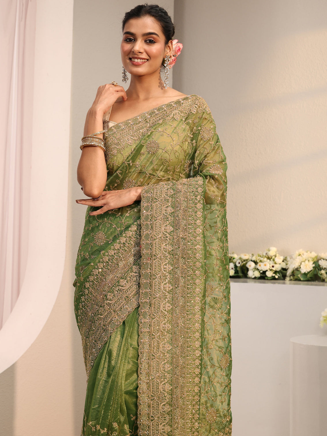 Mameraa Green Floral Embellished Net Saree With Unstitched Blouse Piece