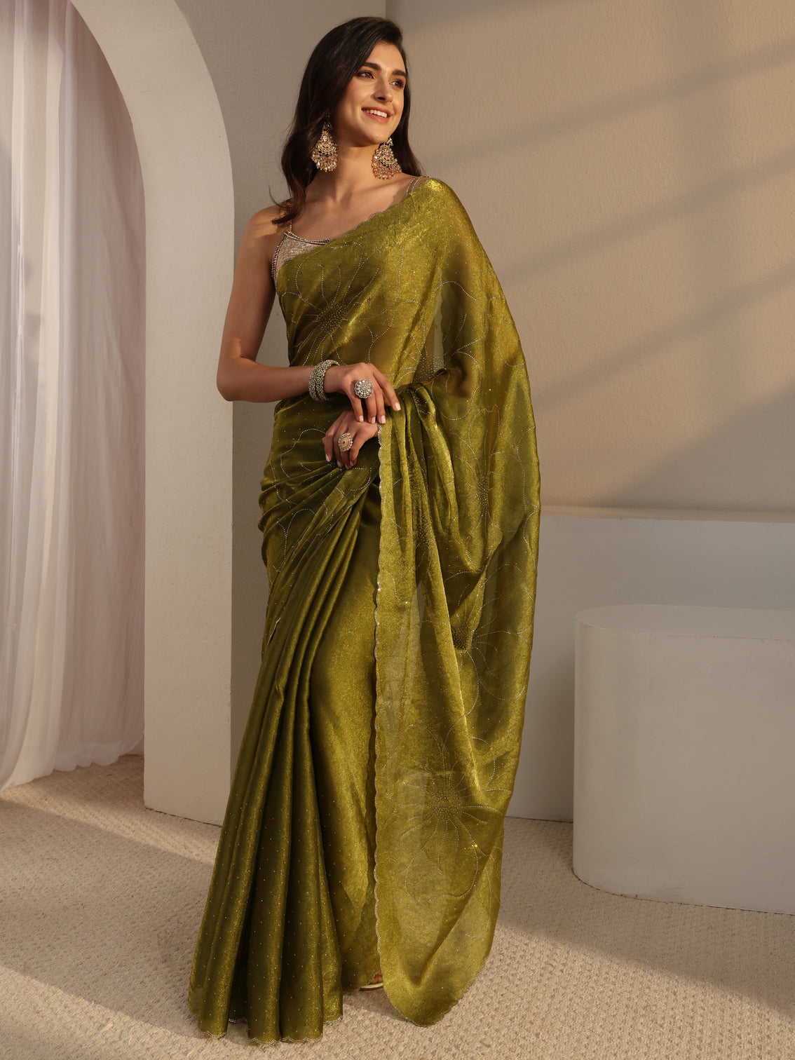Mameraa Green Floral Embellished Tissue Saree With Unstitched Blouse Piece