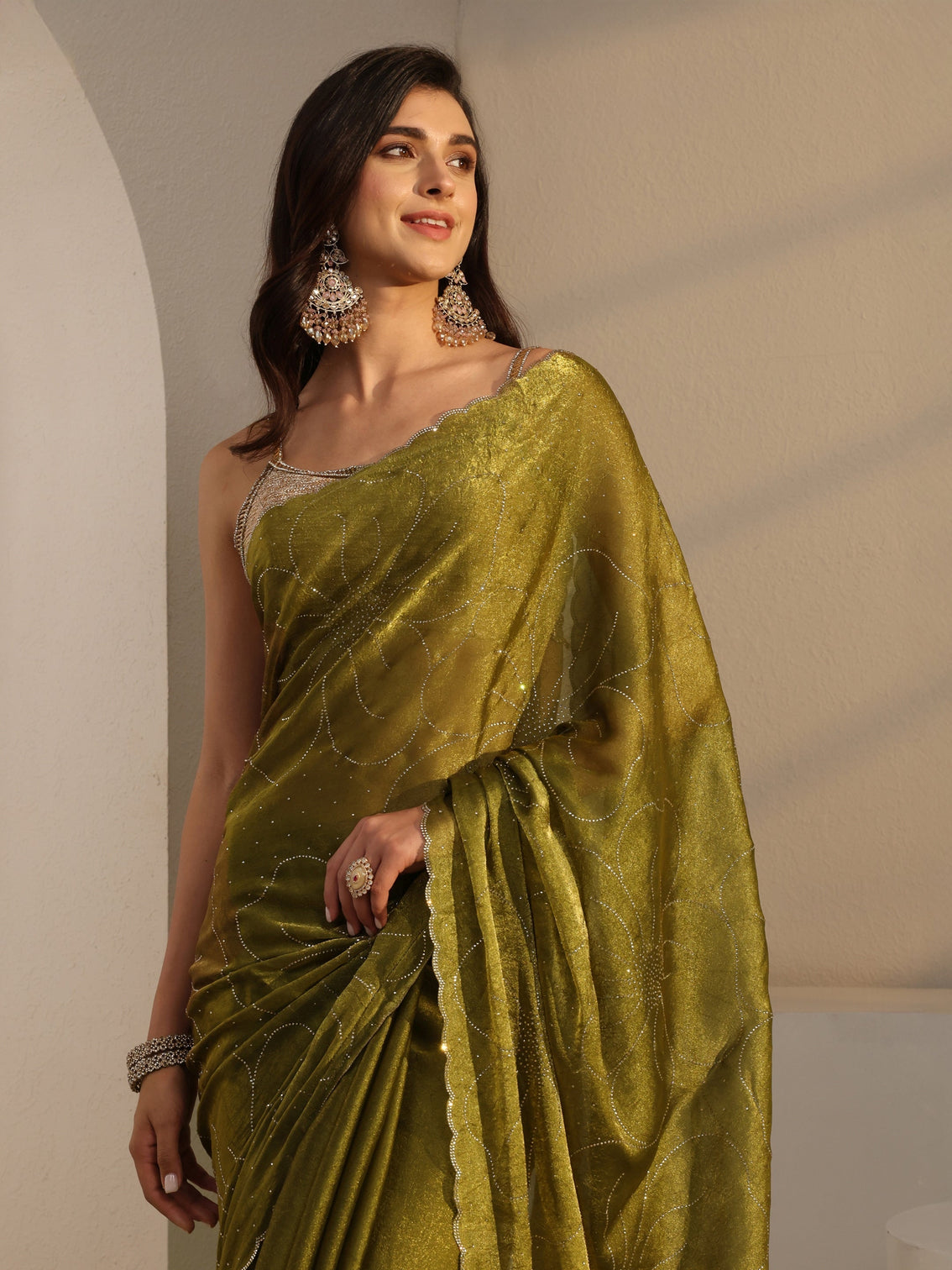 Mameraa Green Floral Embellished Tissue Saree With Unstitched Blouse Piece