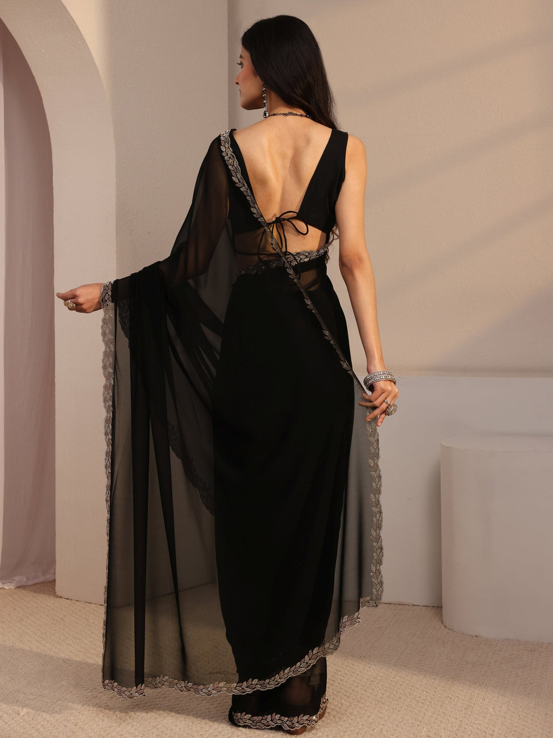 Mameraa Black Embellished Georgette Saree With Unstiched Blouse Piece