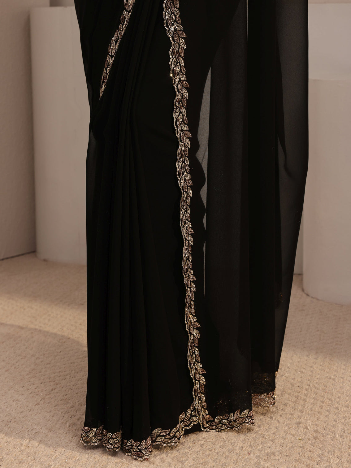 Mameraa Black Embellished Georgette Saree With Unstiched Blouse Piece