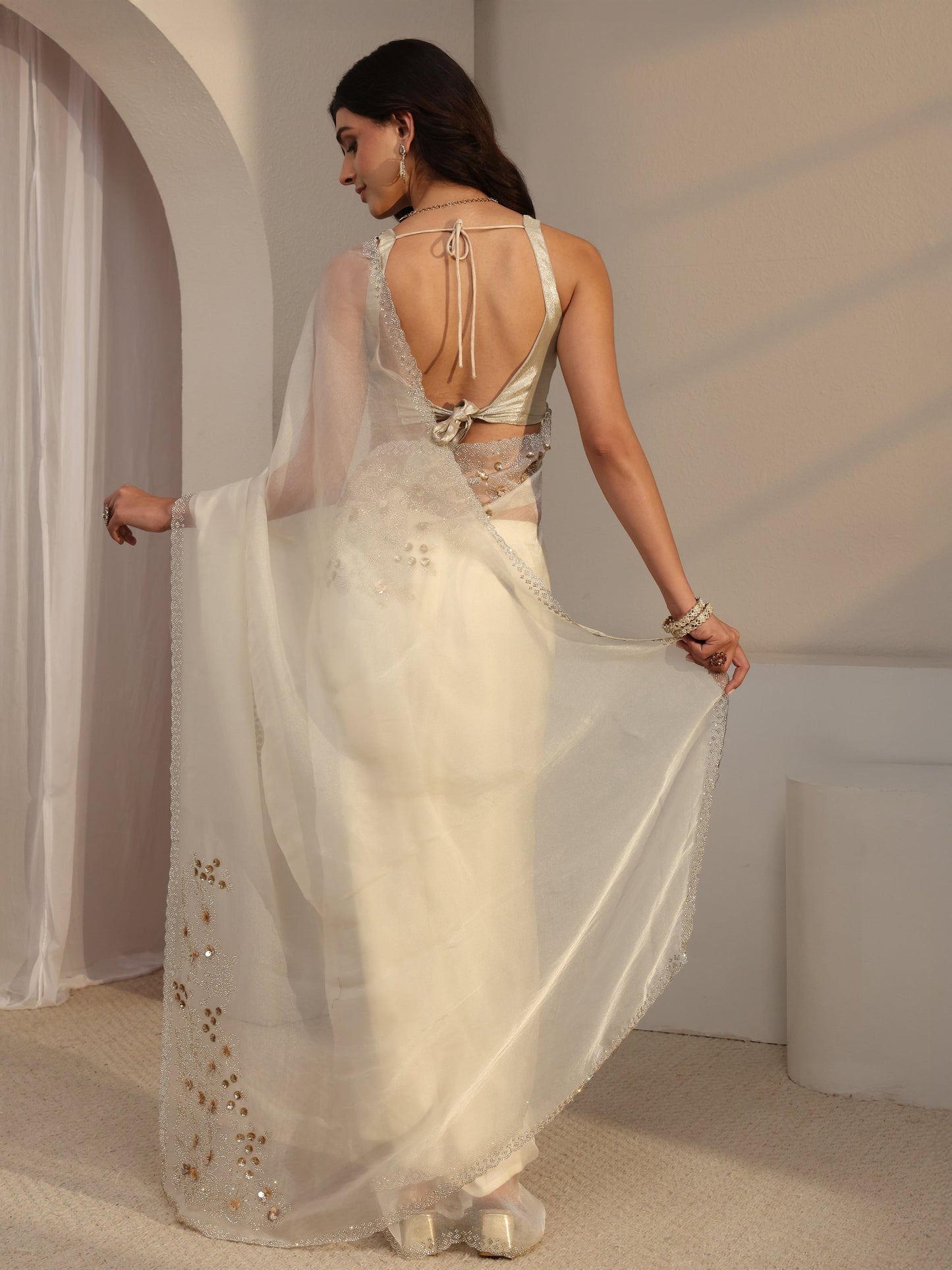 Libas White Embellished Organza Saree With Unstitched Blouse Piece