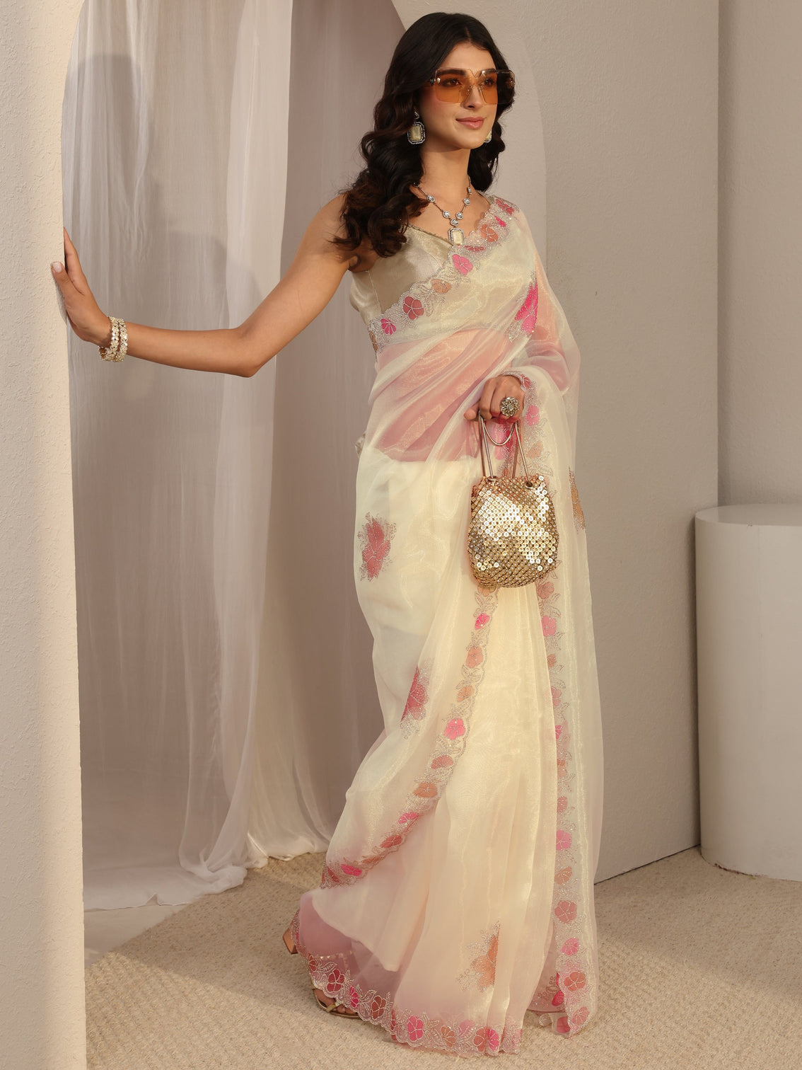 Mameraa Ivory Floral Embellished Organza Sareewith Unstitched Blouse Piece