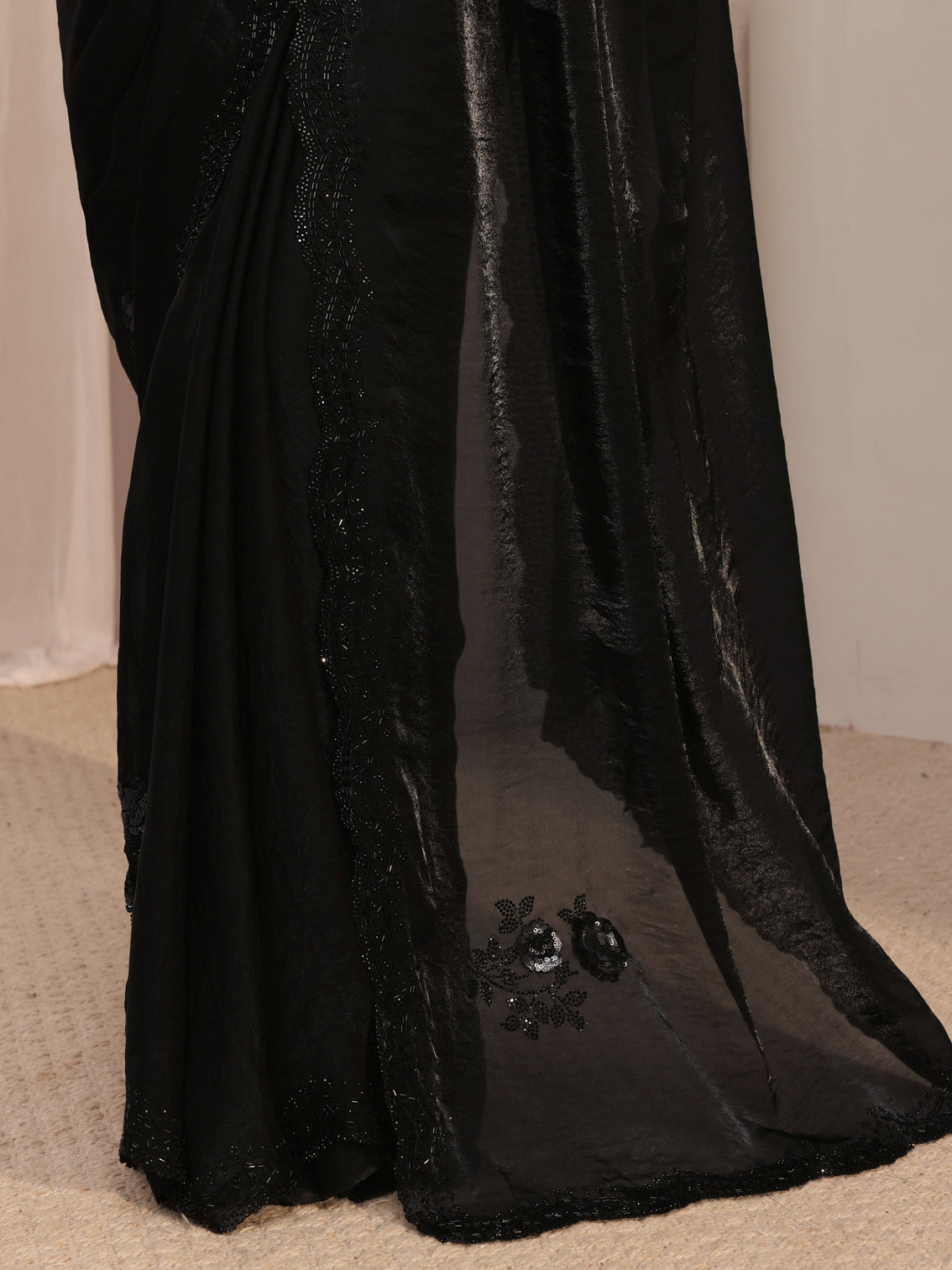 Mameraa Black Floral Embellished Organza Saree With Unstitched Blouse Piece