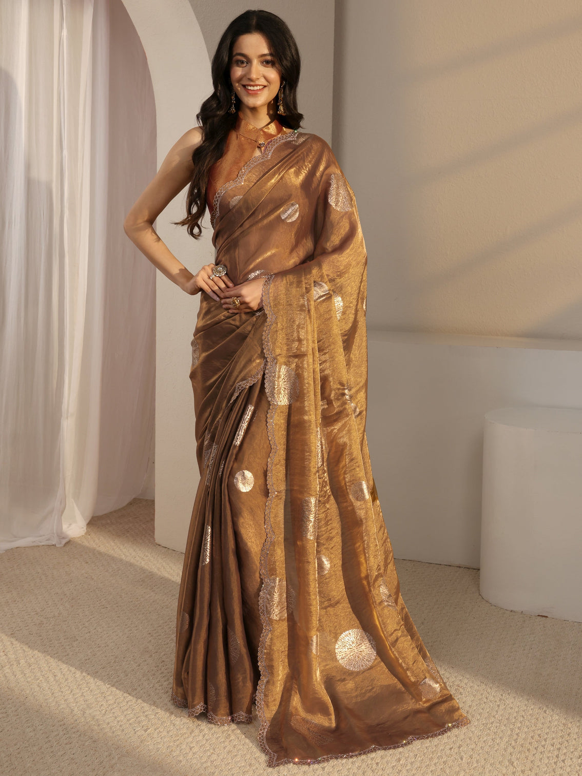 Mameraa Golden Foil Print Tissue Saree With Unstiched Blouse Piece