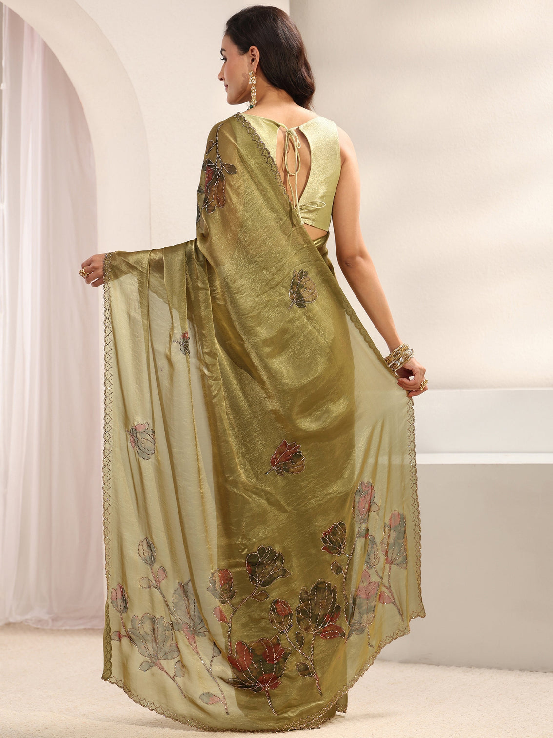 Mameraa Green Floral Embellished Tissue Saree With Unstitched Blouse Piece