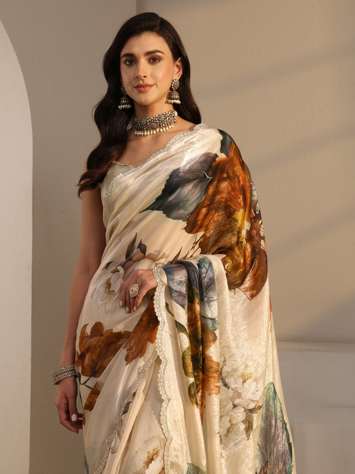 Mameraa Ivory Floral Printed Tissue Saree With Unstitched Blouse Piece