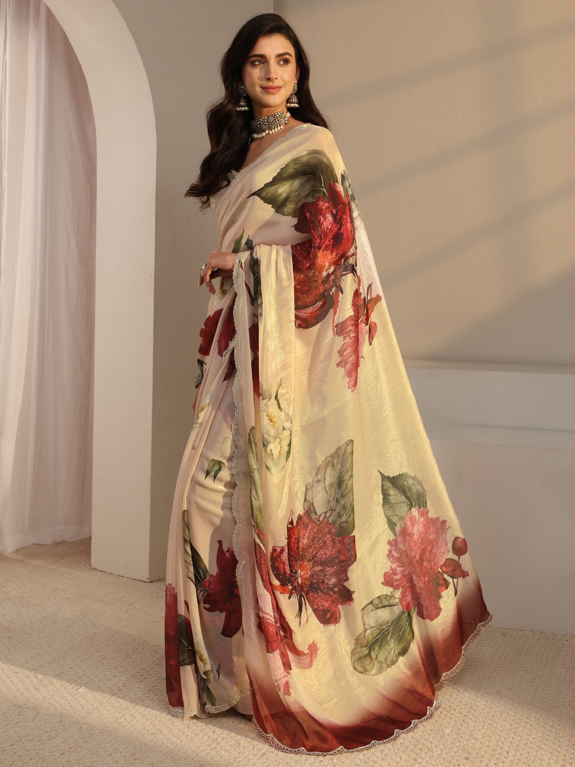 Mameraa Ivory Floral Printed Tissue Saree With Unstitched Blouse Piece
