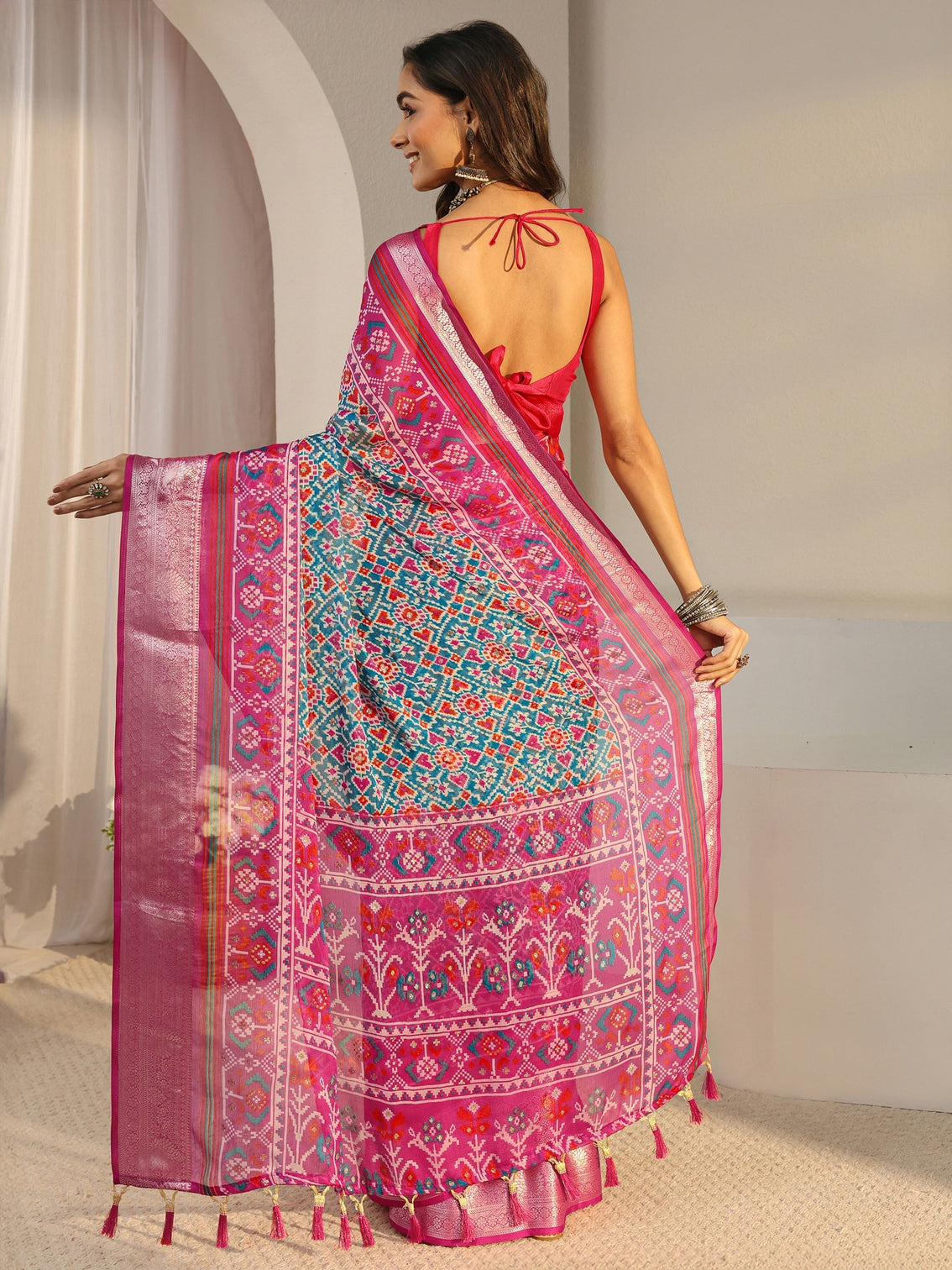 Mameraa Blue Pochampally Ikkat Chiffon Saree With Unstitched Blouse Piece