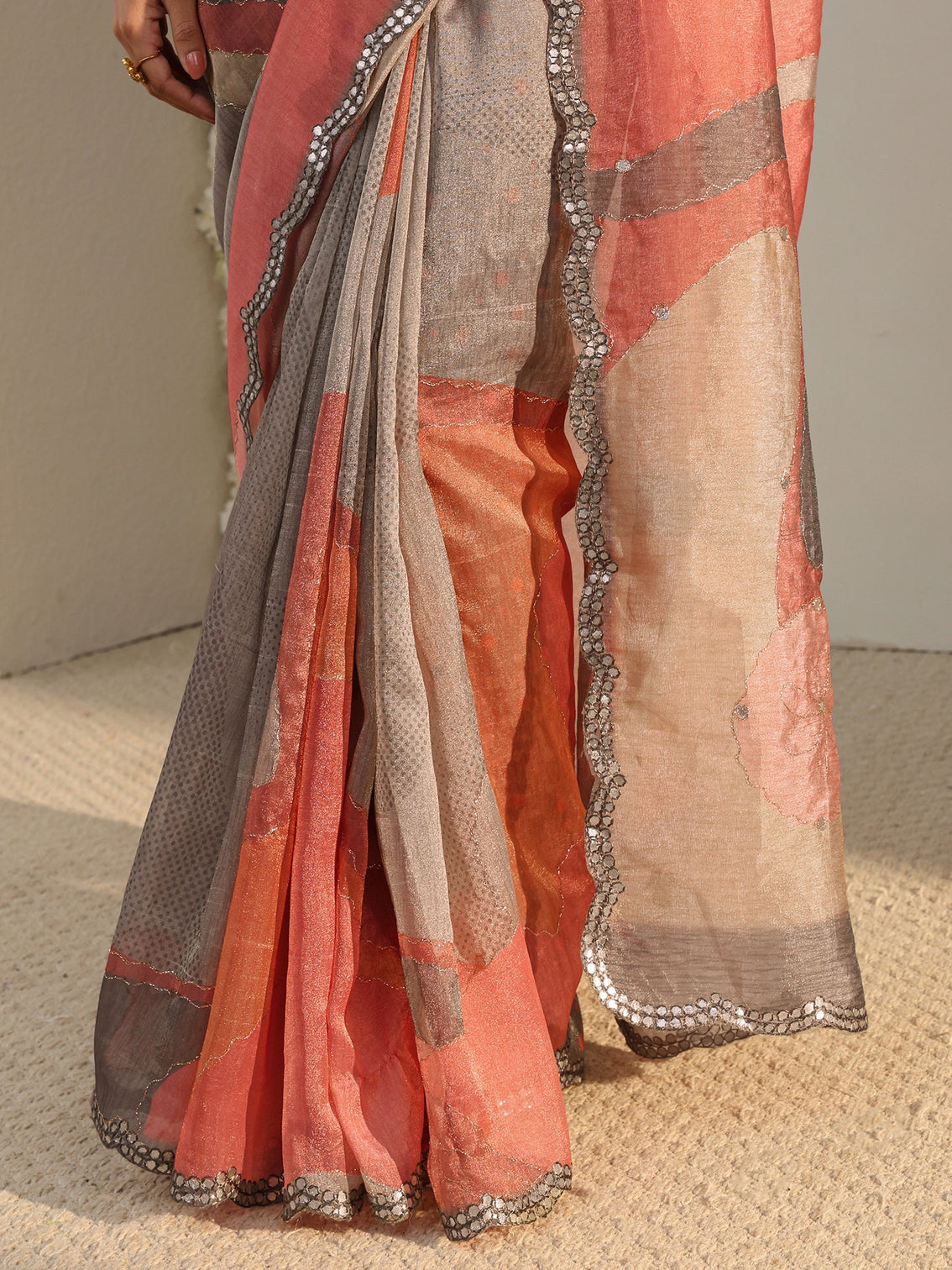 Mameraa Multi Abstract Printed Tissue Saree With Unstitched Blouse Piece