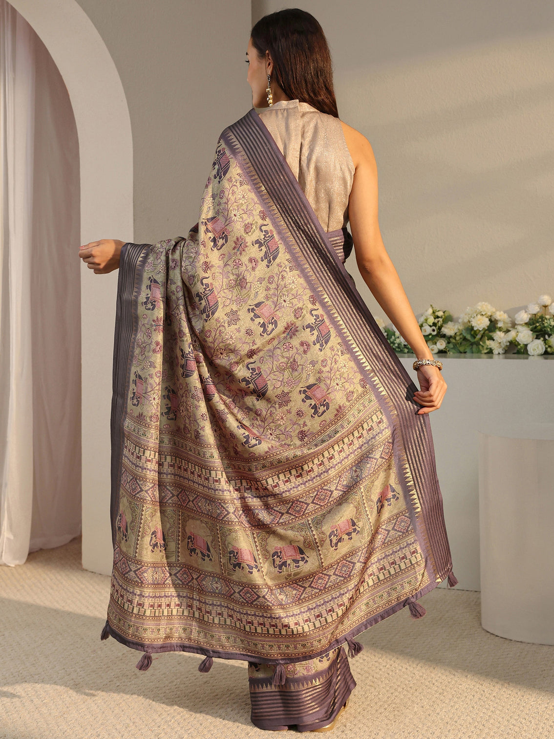 Mameraa Green Ethnic Printed Silk Blend Saree With Unstitched Blouse Piece