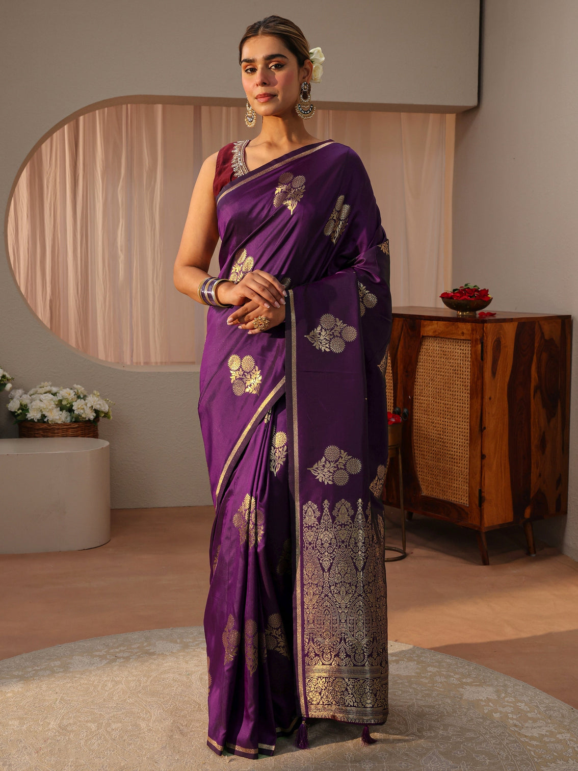 Mameraa Purple Floral Woven Design Silk blend Sarees with an unstitched Blouse Piece