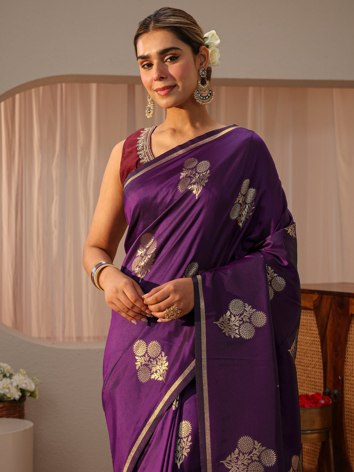 Mameraa Purple Floral Woven Design Silk blend Sarees with an unstitched Blouse Piece