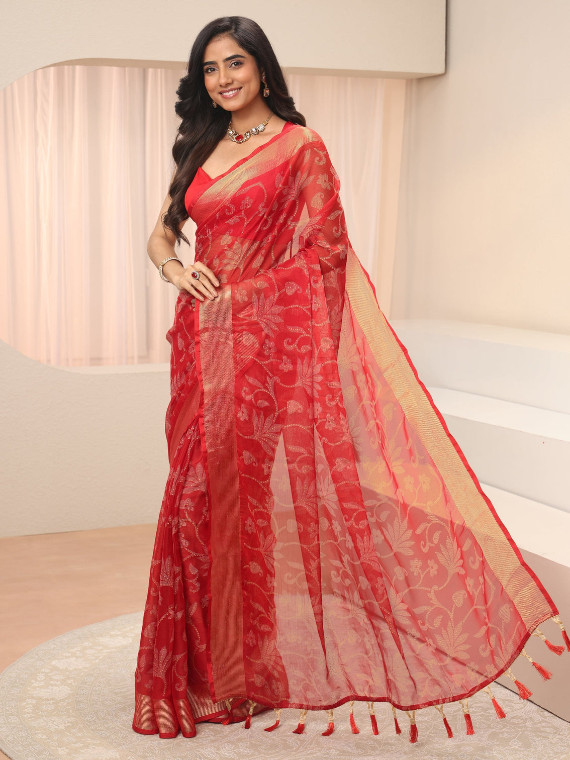 Mameraa Red Floral Printed Silk Blend Tassel Saree