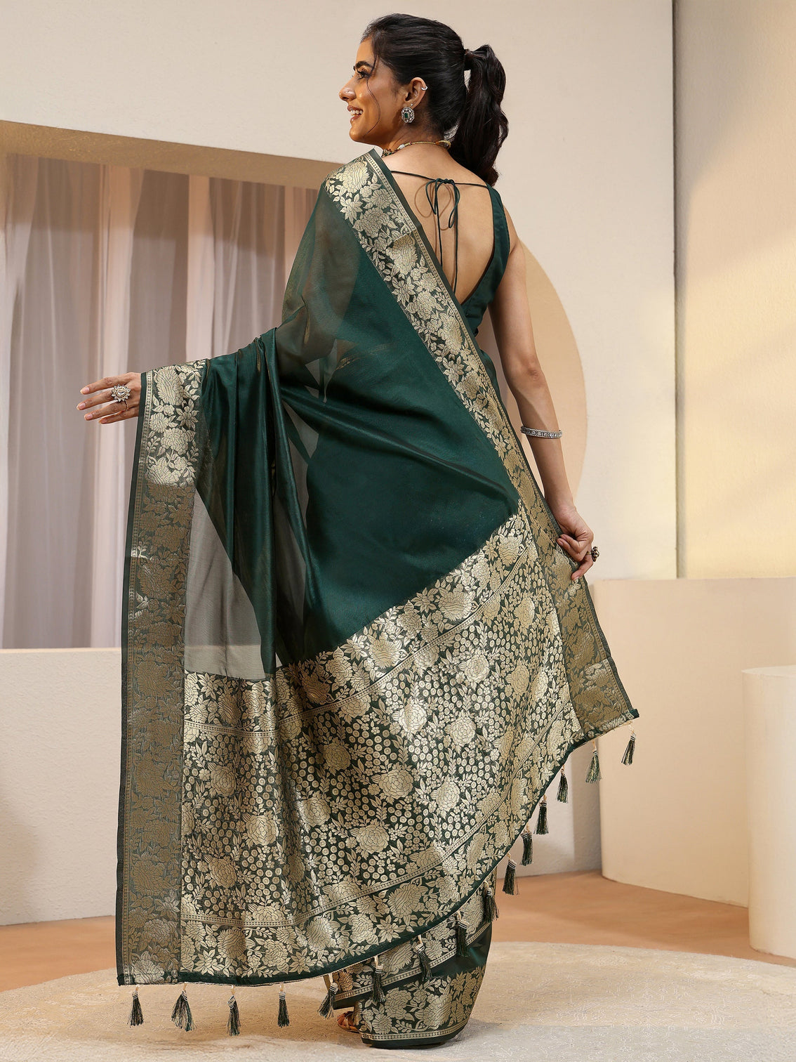 Mameraa Green Silk Blend Tassel Saree