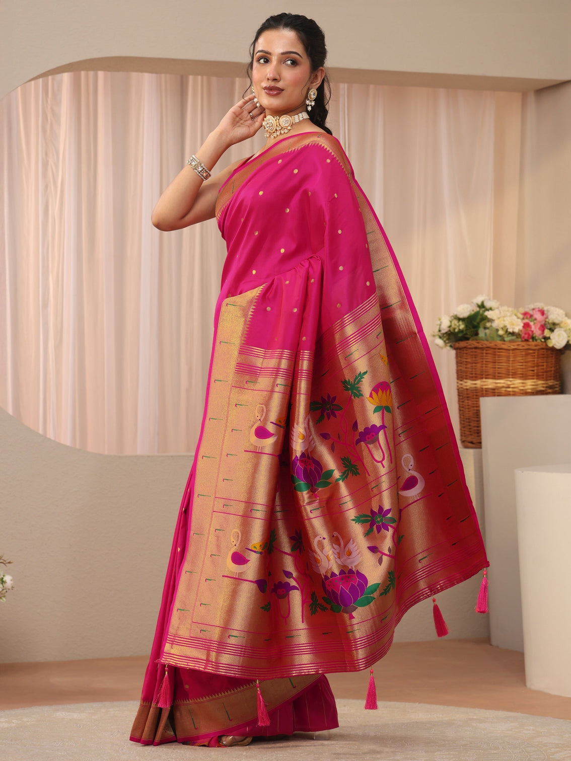 Mameraa Pink Silk Blend Paithani Saree