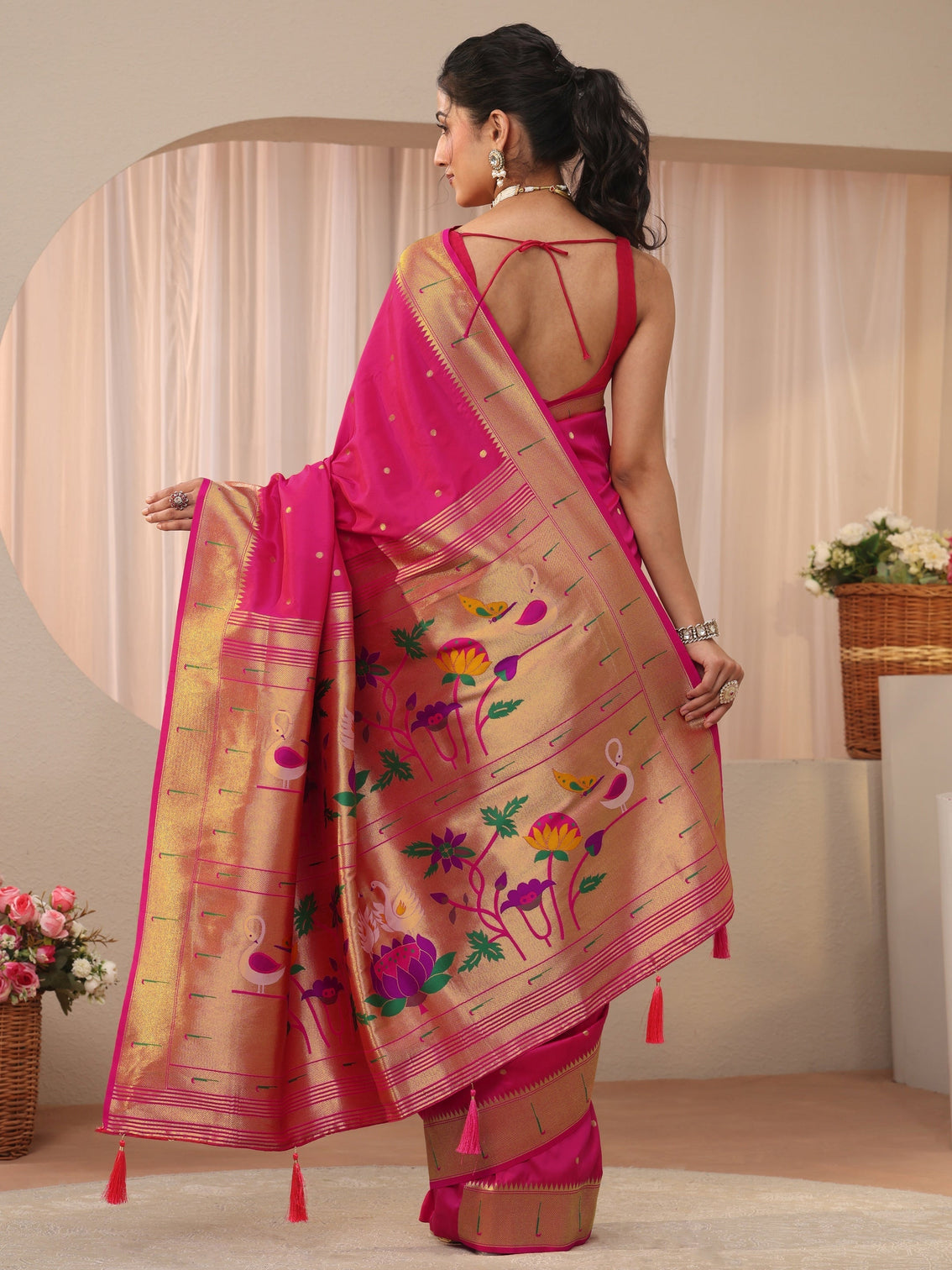 Mameraa Pink Silk Blend Paithani Saree