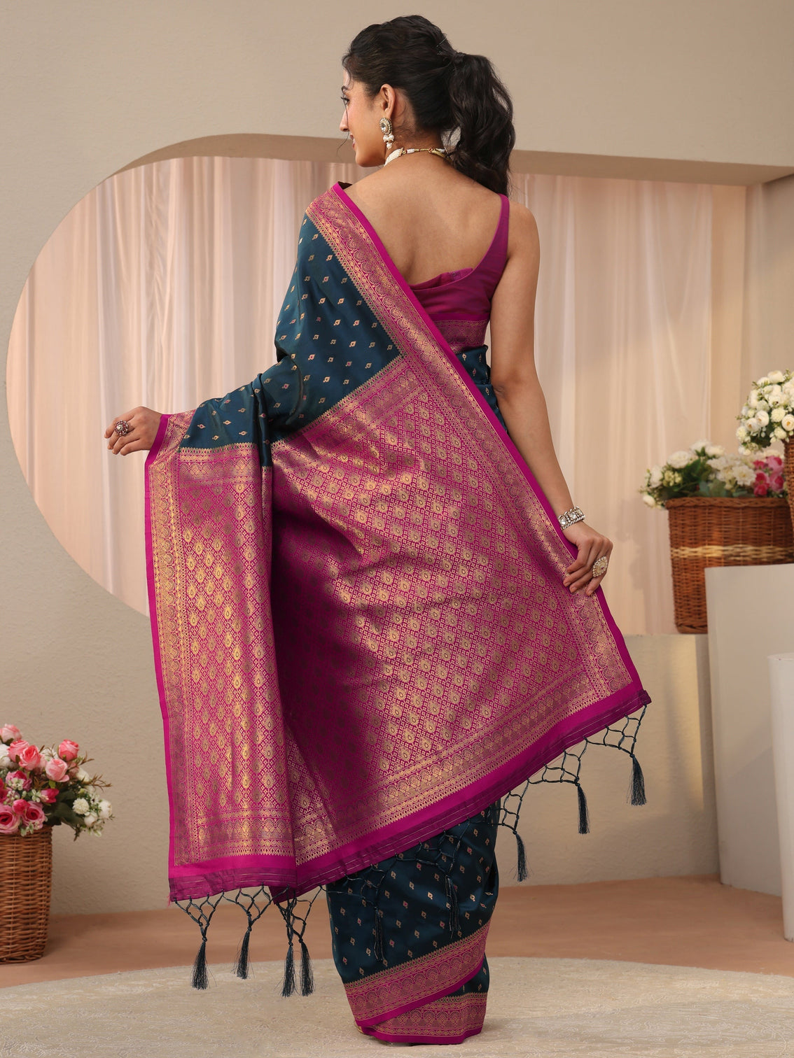 Mameraa Navy Blue Kanjeevaram Silk Blend Saree
