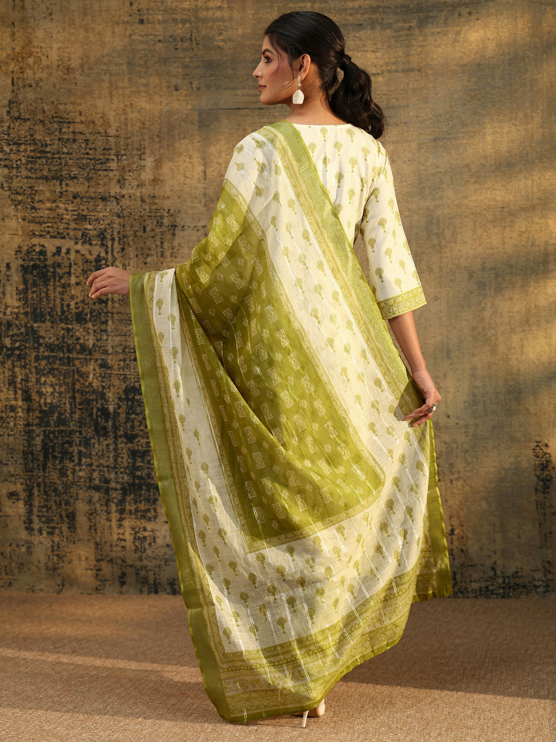 Mameraa Off White Floral Printed Linen Straight Suit Set