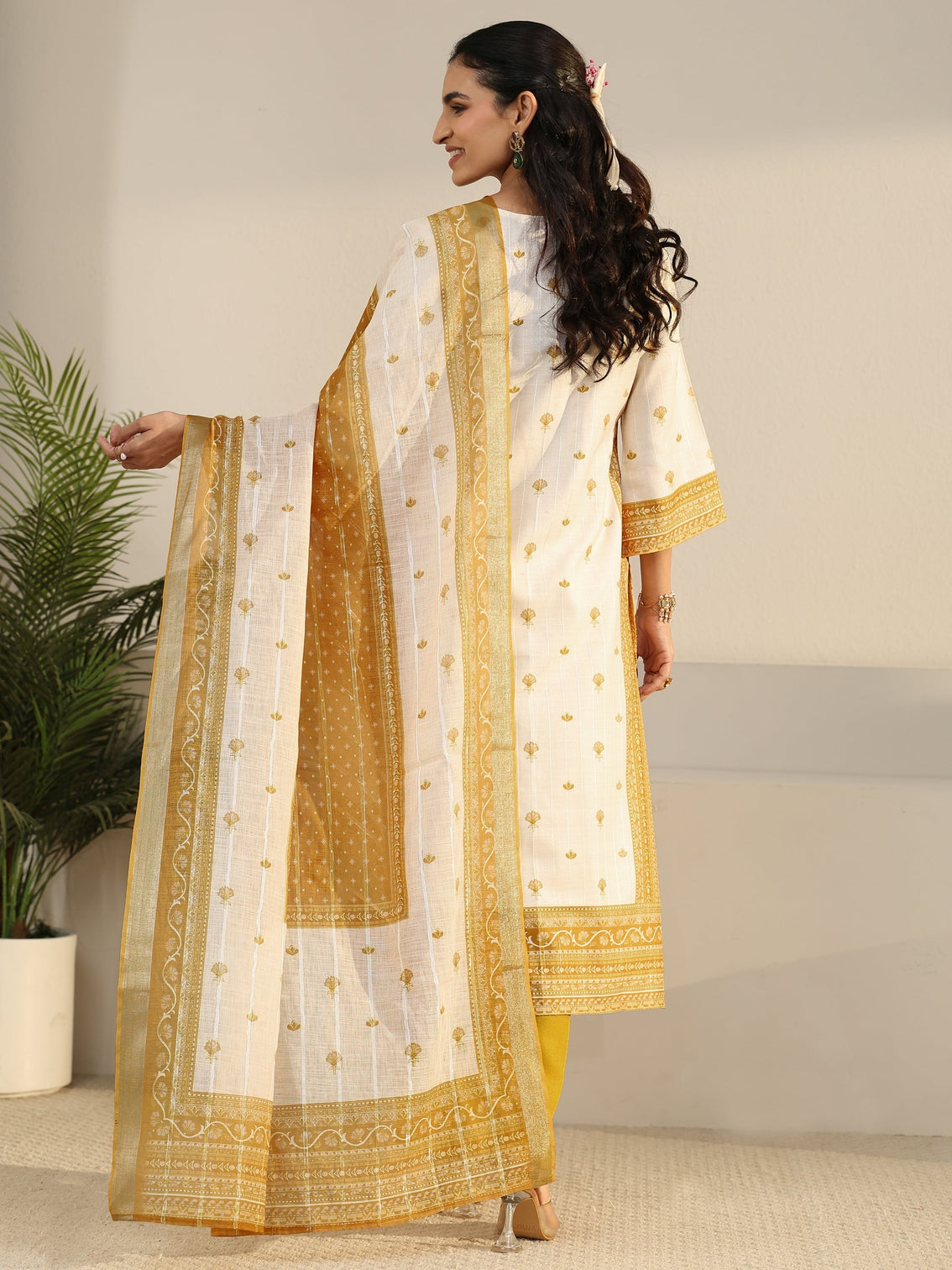 Mameraa Off White Floral Printed Linen Straight Suit Set