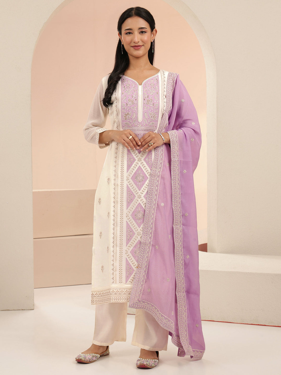 Mameraa White Floral Embroidered Chanderi Cotton Straight Suit Set