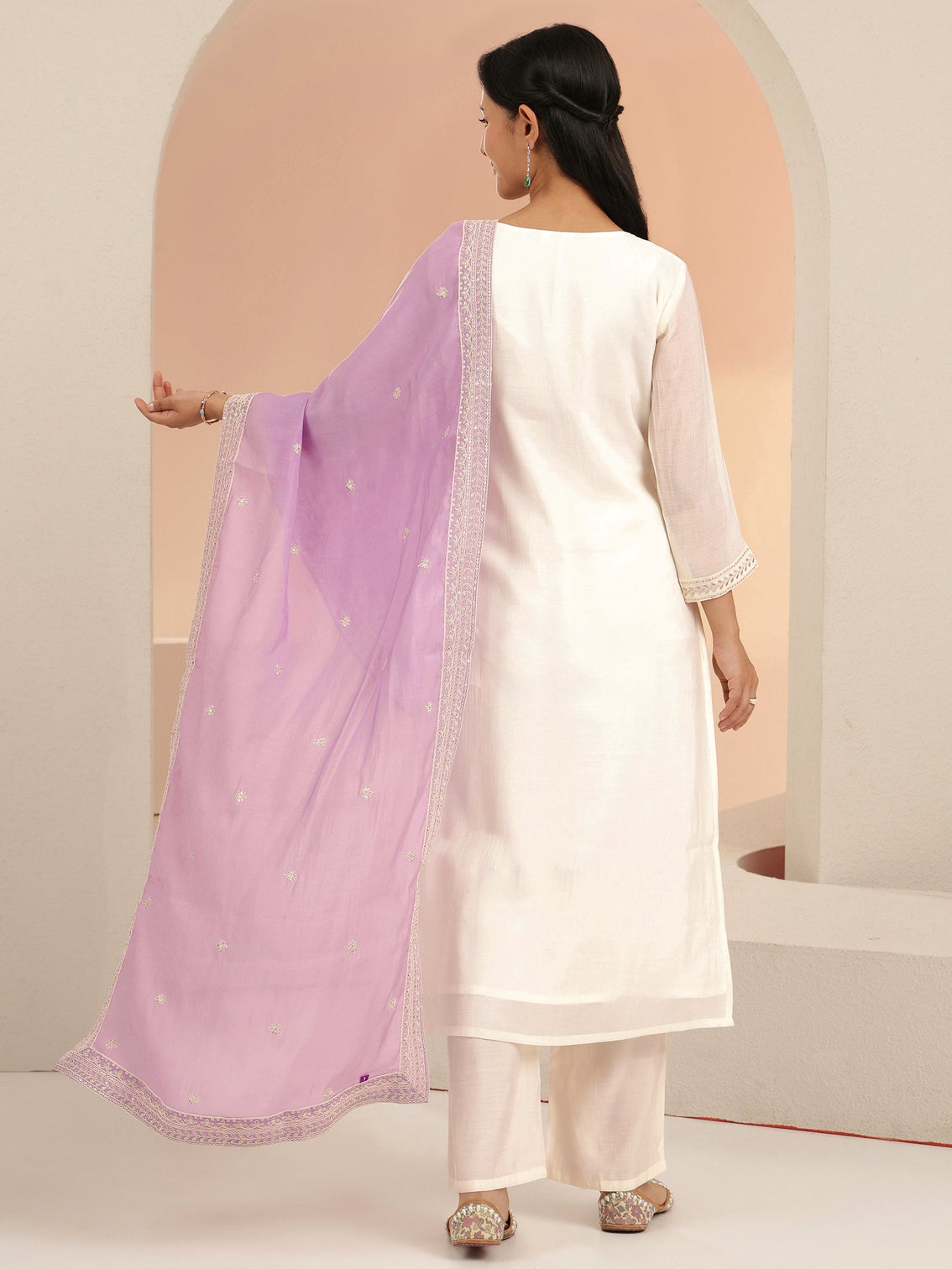 Mameraa White Floral Embroidered Chanderi Cotton Straight Suit Set