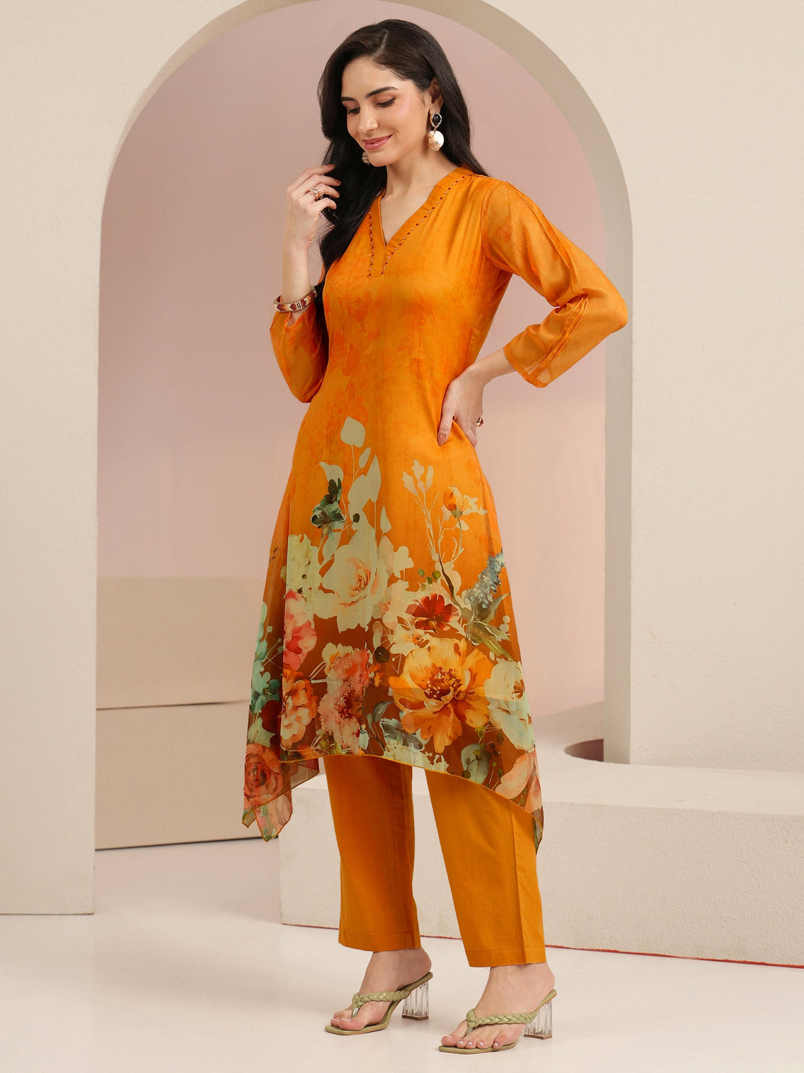 Mameraa Orange Floral Printed Chiffon High Low Kurta Set