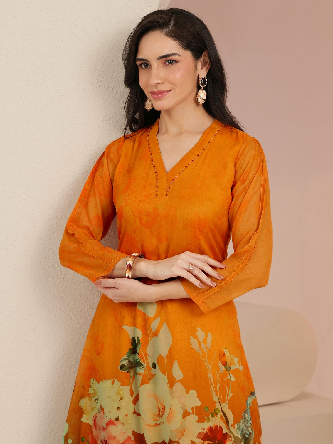 Mameraa Orange Floral Printed Chiffon High Low Kurta Set