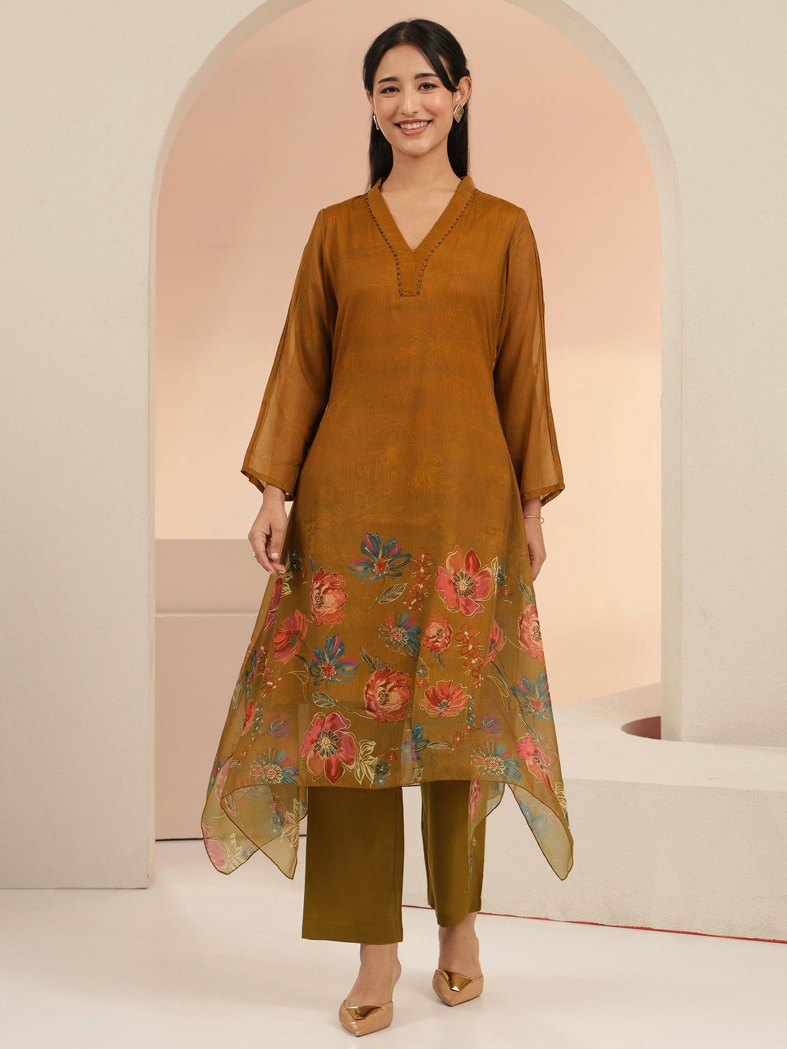 Mameraa Brown Floral Printed Chiffon High Low Kurta Set