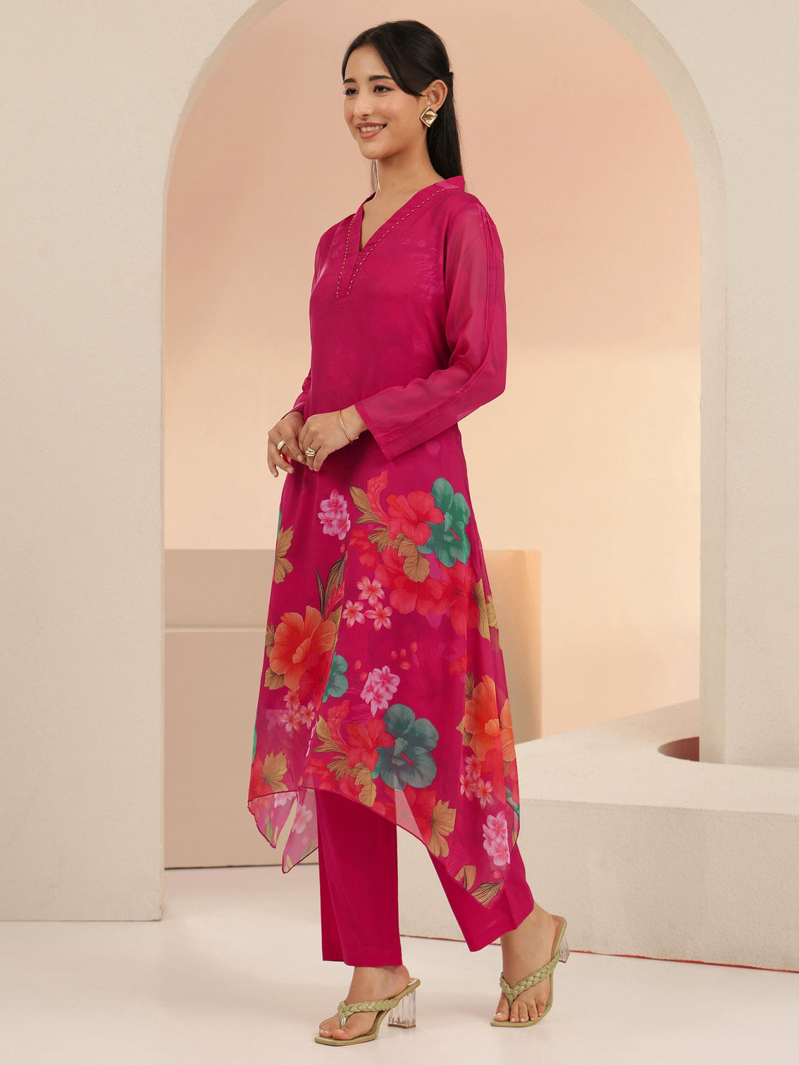 Mameraa Fuchsia Pink Floral Printed Chiffon High Low Kurta Set