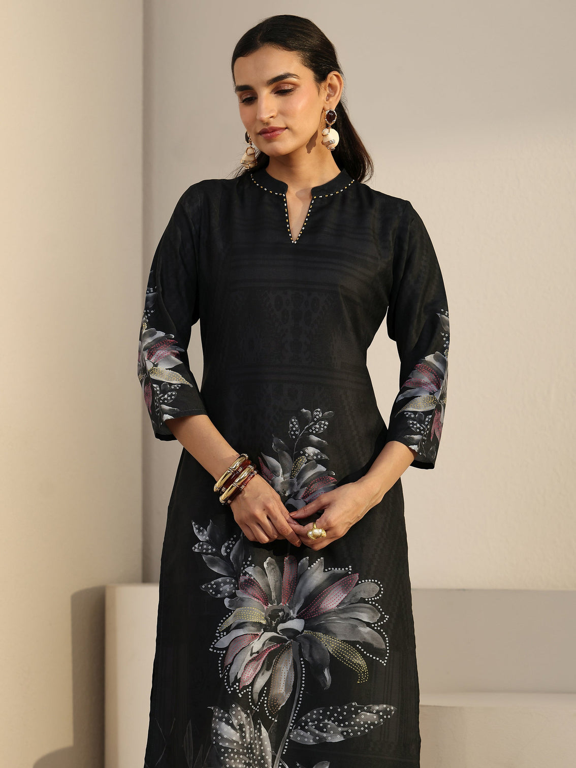 Mameraa Black Floral Printed Muslin Straight Suit Set