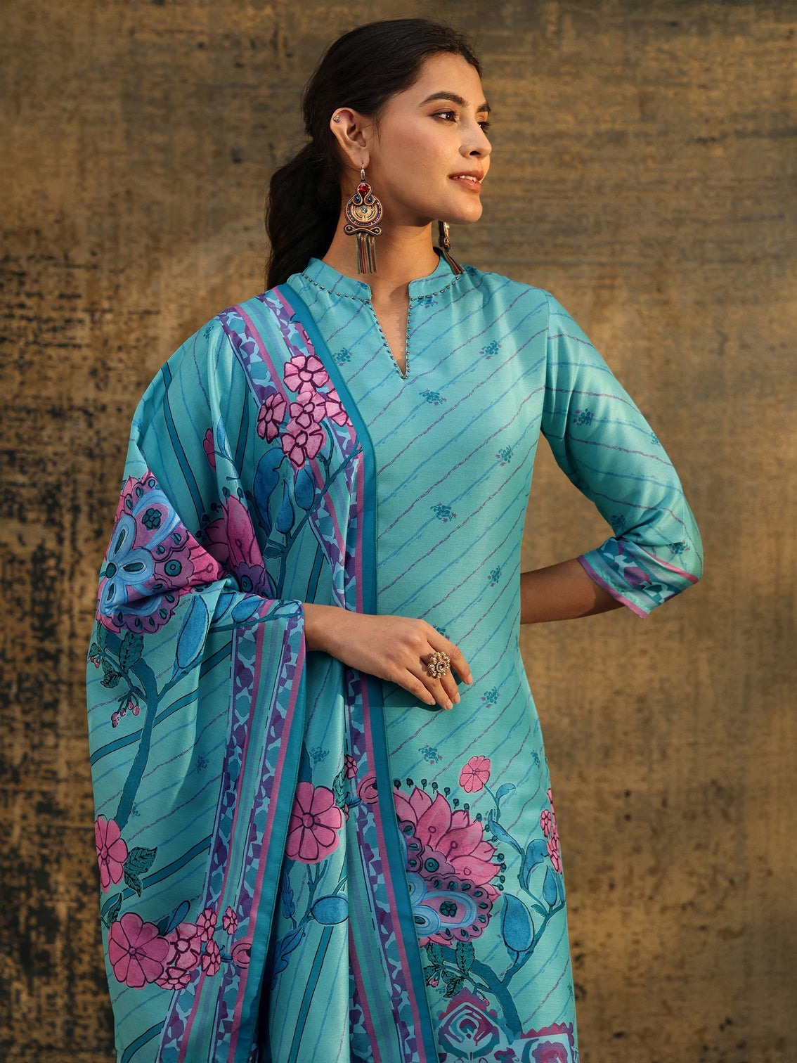 Mameraa Turquoise Blue Floral Printed  Muslin Straight Suit Set