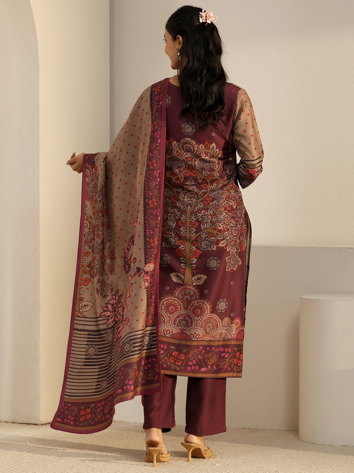 Mameraa Brown Floral Printed Muslin Straight Suit Set
