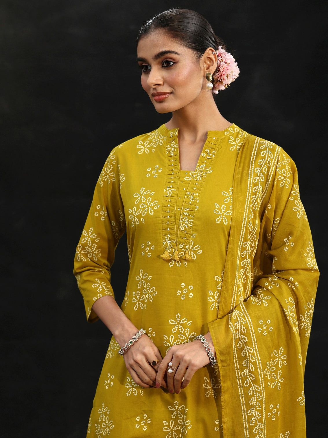 Mameraa Mustard Bandhani Cotton Straight Suit Set